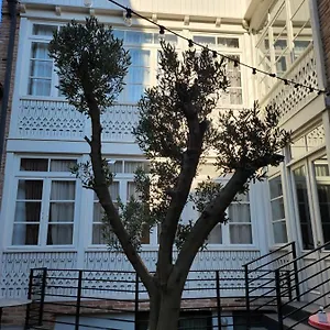 https://old-gold-anteon.alltbilisihotels.com